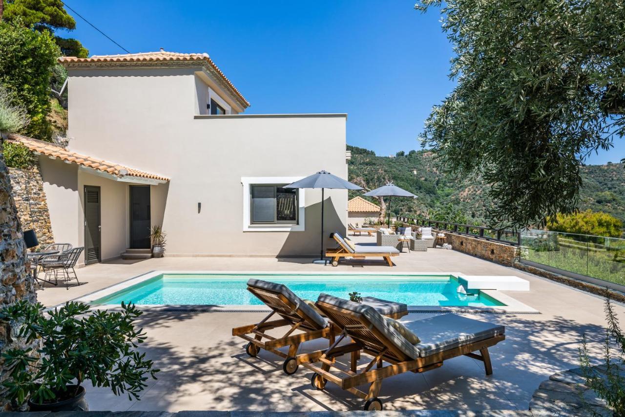 Villa Antigone Luxury Retreat Skopelos Town Exterior photo